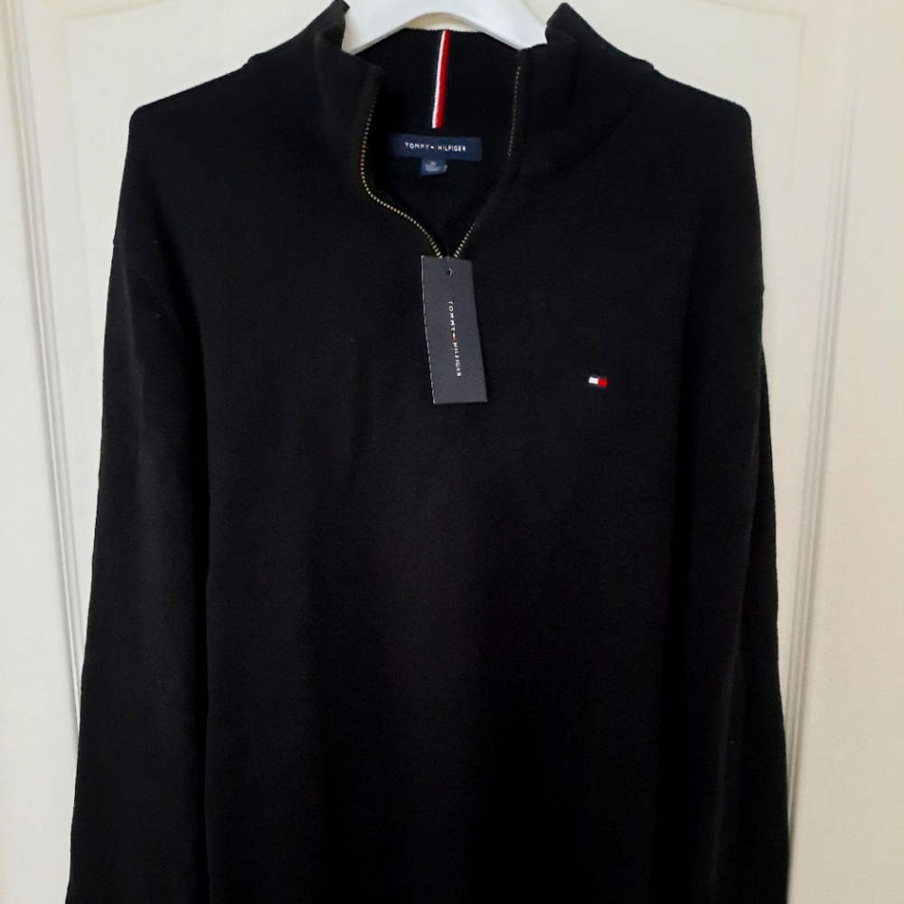 BNWT Tommy Hilfiger Sweatshirt